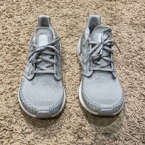 Adidas ultraboost prime knit shoes grey size 9.5 like new